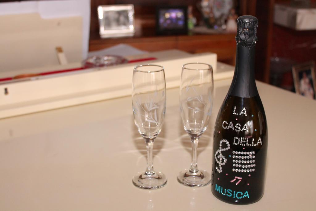 치암피노 La Casa Della Musica B&B 외부 사진